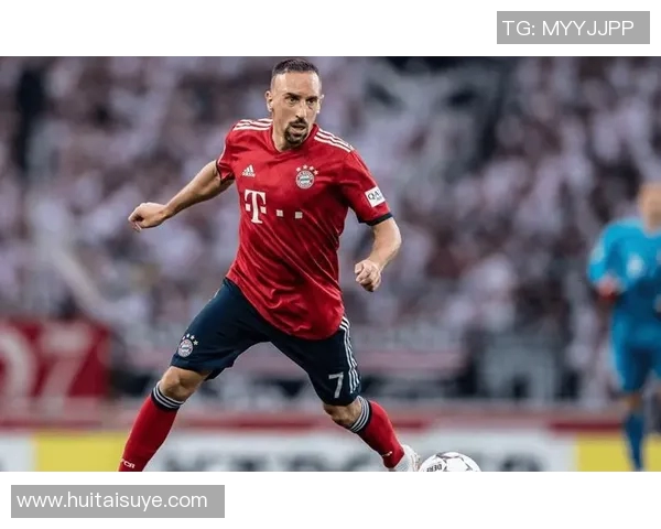 足球球星娶嫂子引发热议 家庭纠纷与感情纠葛成焦点